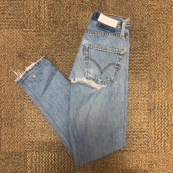 Re/Done Denim - RE/DONE Levi’s high waisted butt rip